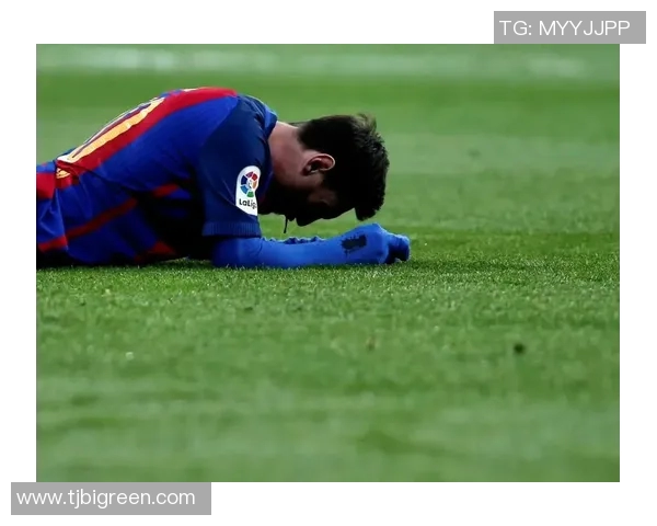 2008巴萨雨中备战国家德比照：足球的精彩瞬间与团队精神的見證